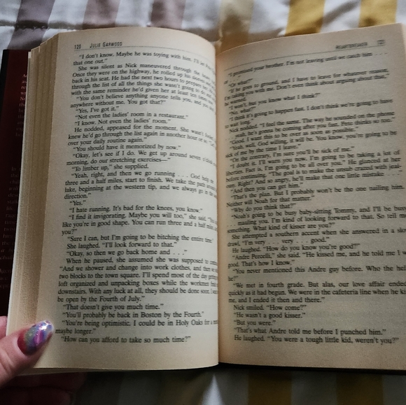 Heartbreaker by Julie Garwood Hardcover Book Novel - Picture 3 of 4